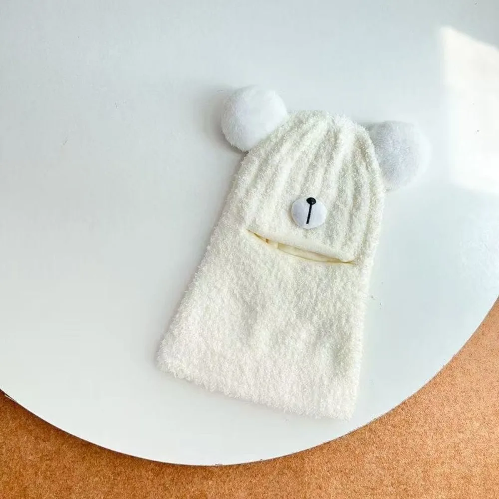 Gorro cálido para bebés con estilo de jersey
