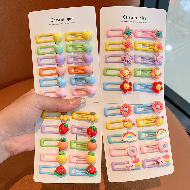 Pinzas infantiles color caramelo con motivo de estrella