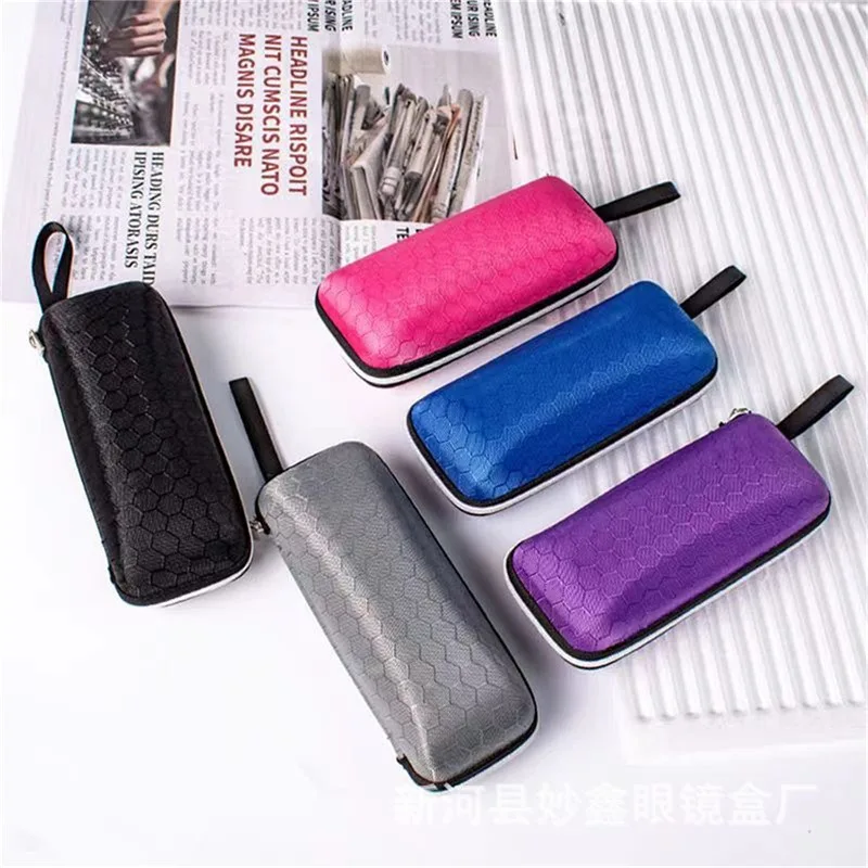 Estuche ligero para gafas de sol infantil con cordón protector - imagen 4