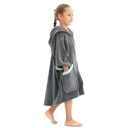 Toalla infantil con capucha tipo poncho para baño y playa