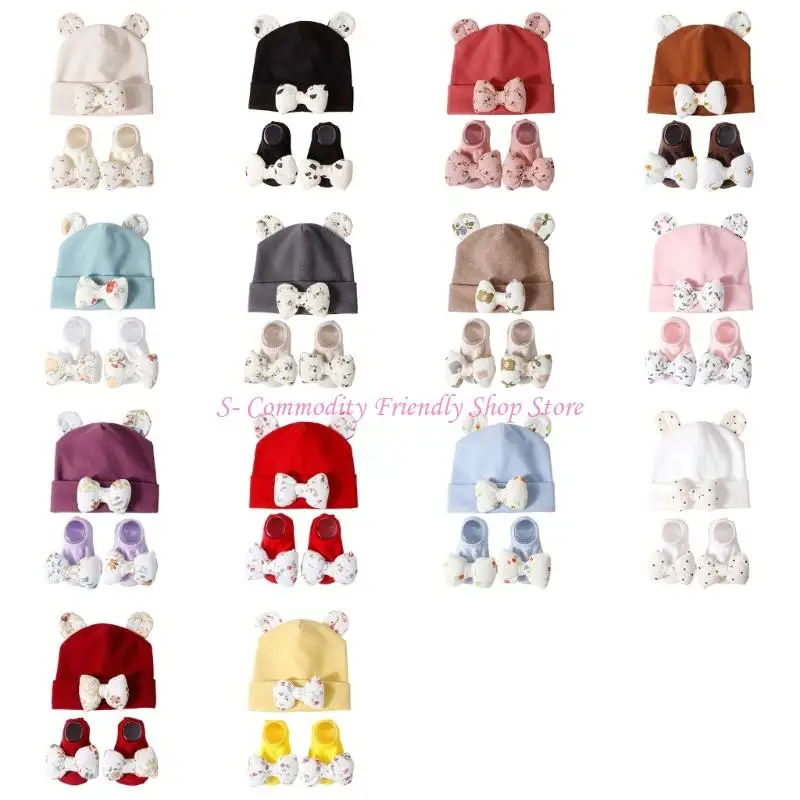 Gorro infantil con lazo decorativo