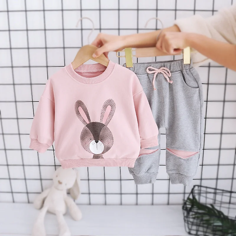 Detalle del estilo tipo chándal infantil