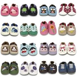 Carozoo zapatos infantiles en piel de oveja para primeros caminantes
