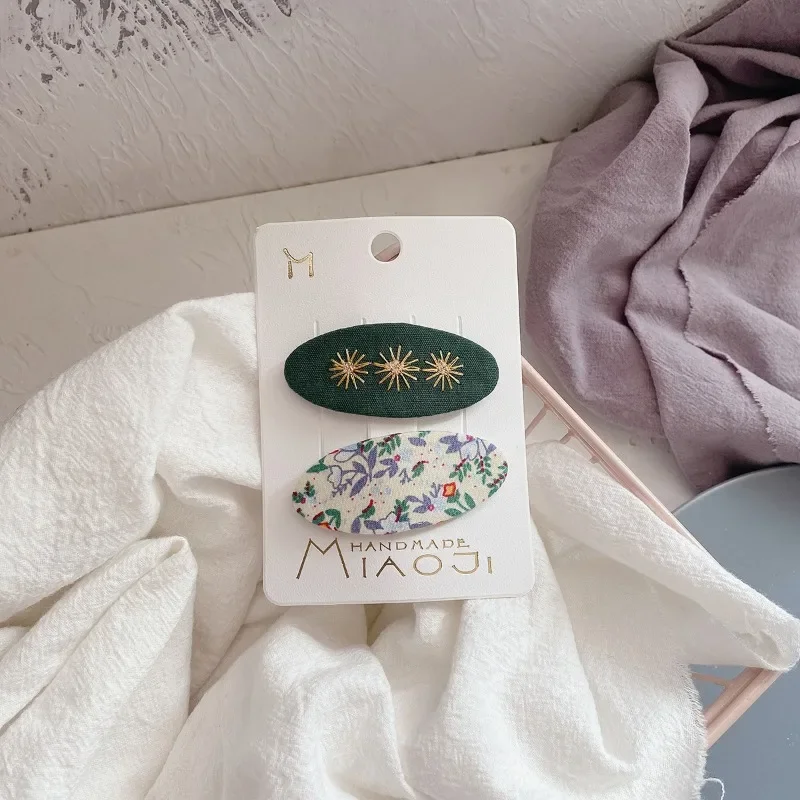 Horquillas para el pelo niña – Bordado floral con corazón - imagen 2