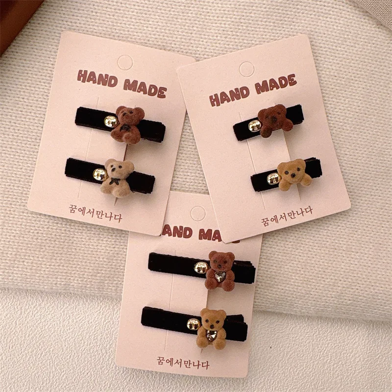Clip de oso adorable en colores pasteles