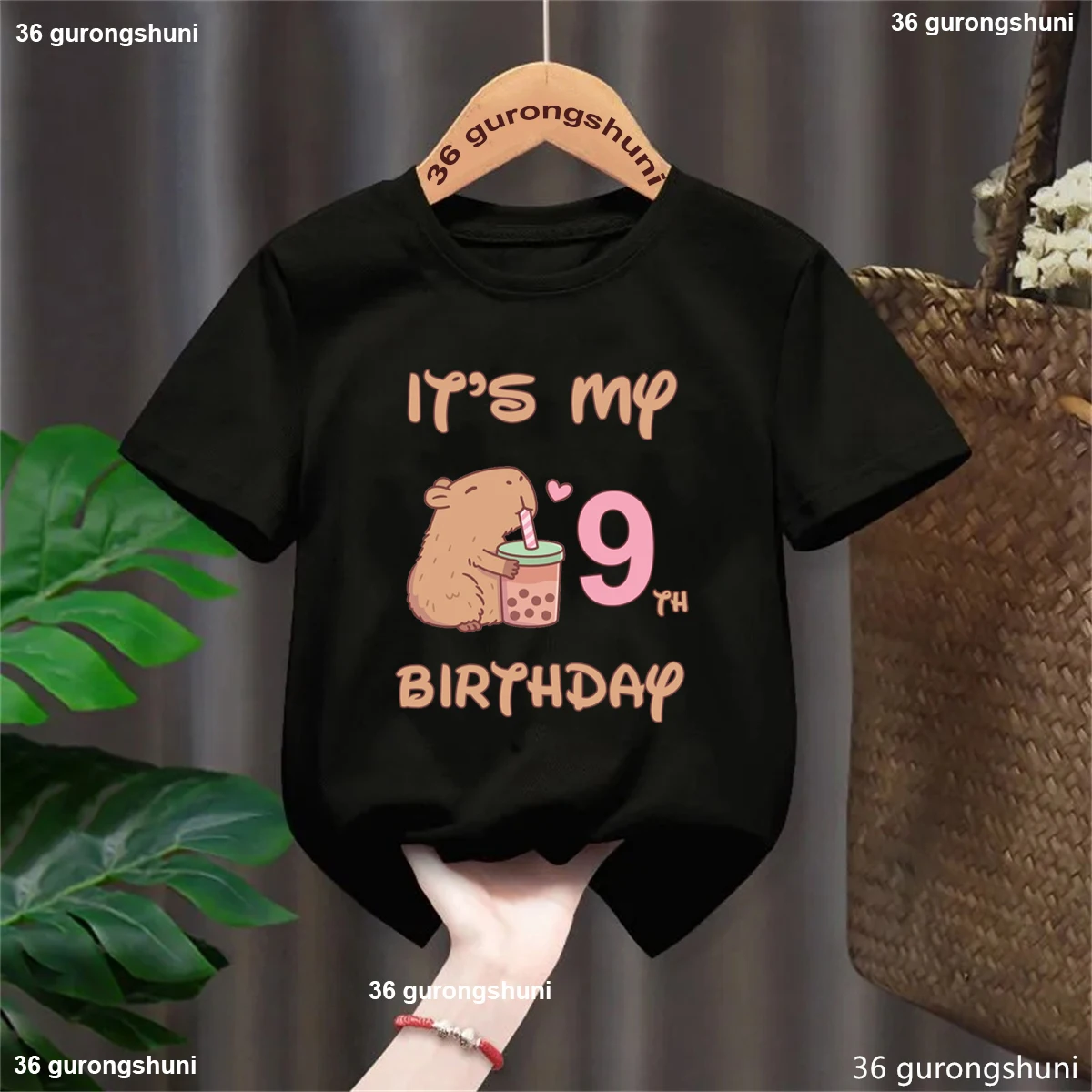Camiseta infantil de algodón con capibaras – Nombre personalizado