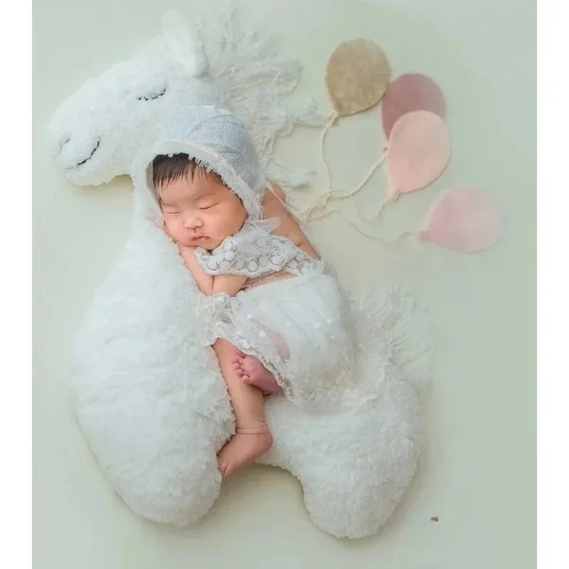 Almohada para posar recién nacido de unicornio para fotos, felpa suave - imagen 2