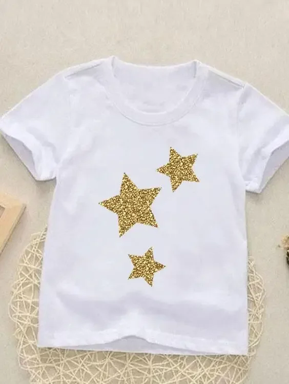Camiseta infantil estampado corazón y leopardo