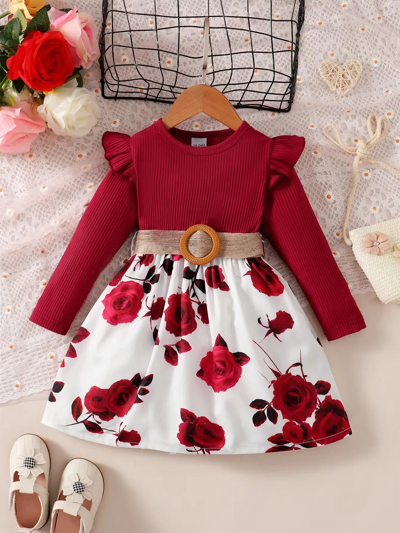 Vestido floral rojo con cinturón – Manga larga para niña