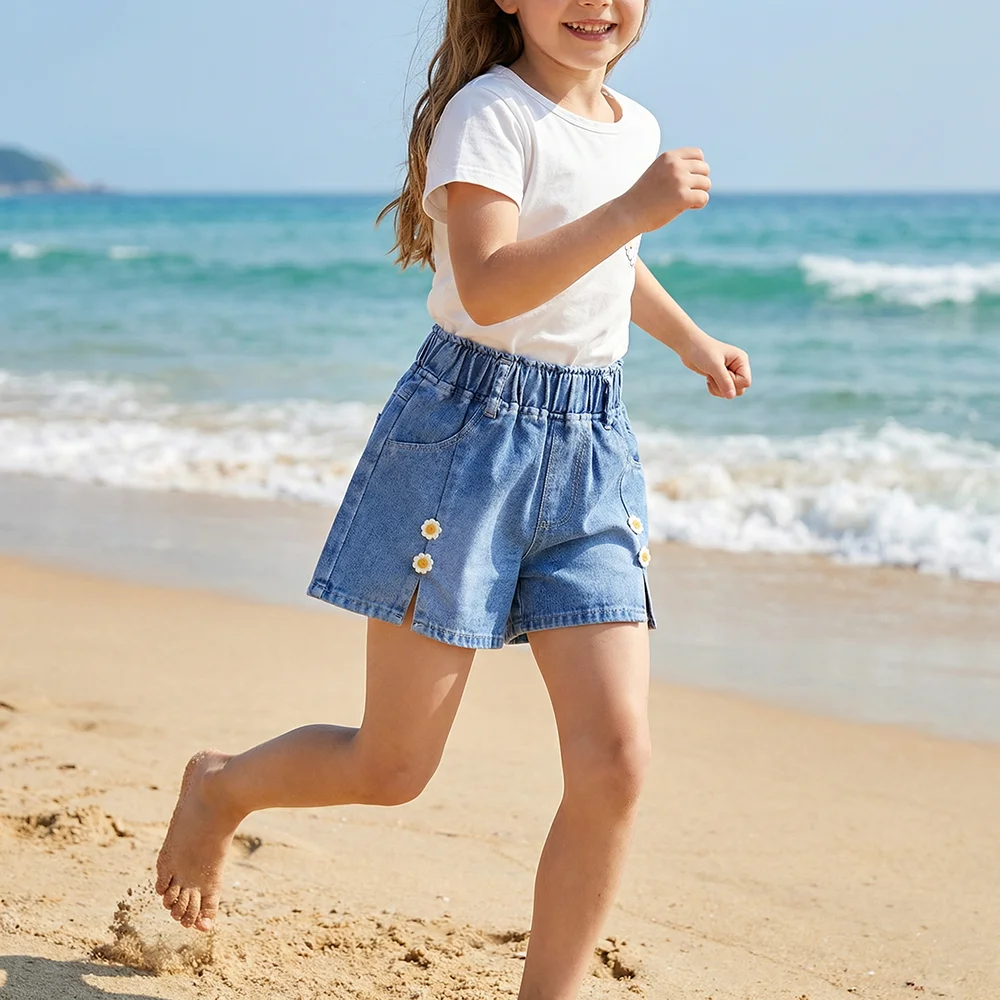 Pantalones cortos vaqueros para niña con estampado de cerezas y lazo - imagen 5