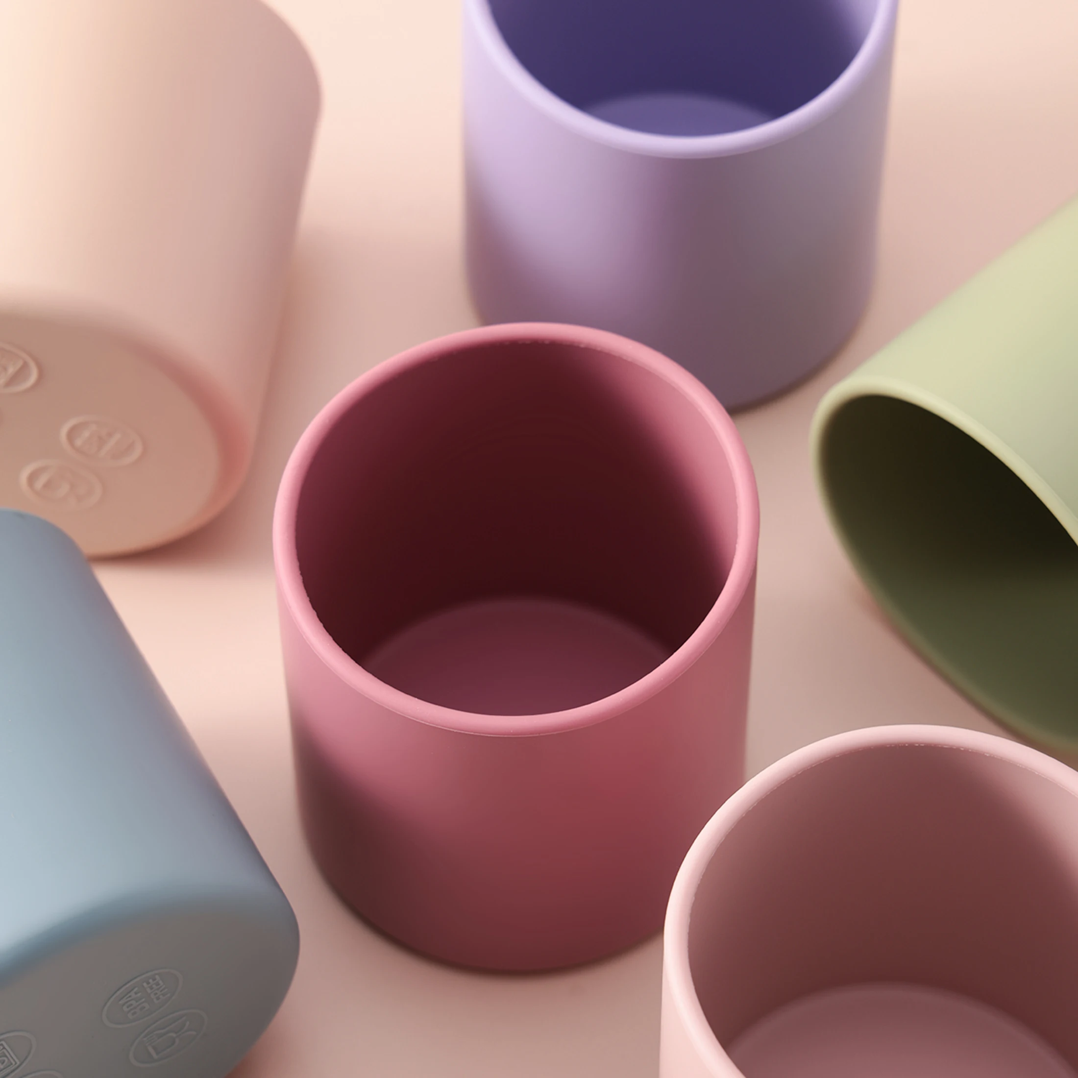 Taza de entrenamiento en silicona sin BPA para autoalimentación - imagen 3