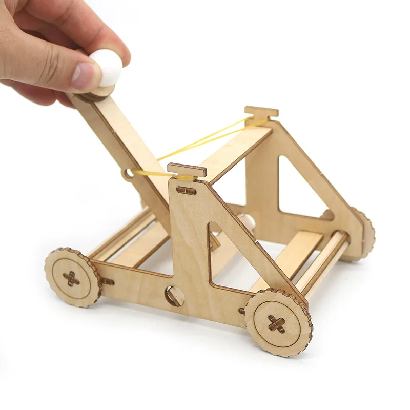 Carro de catapulta hazlo tú mismo, ensamblado a mano
