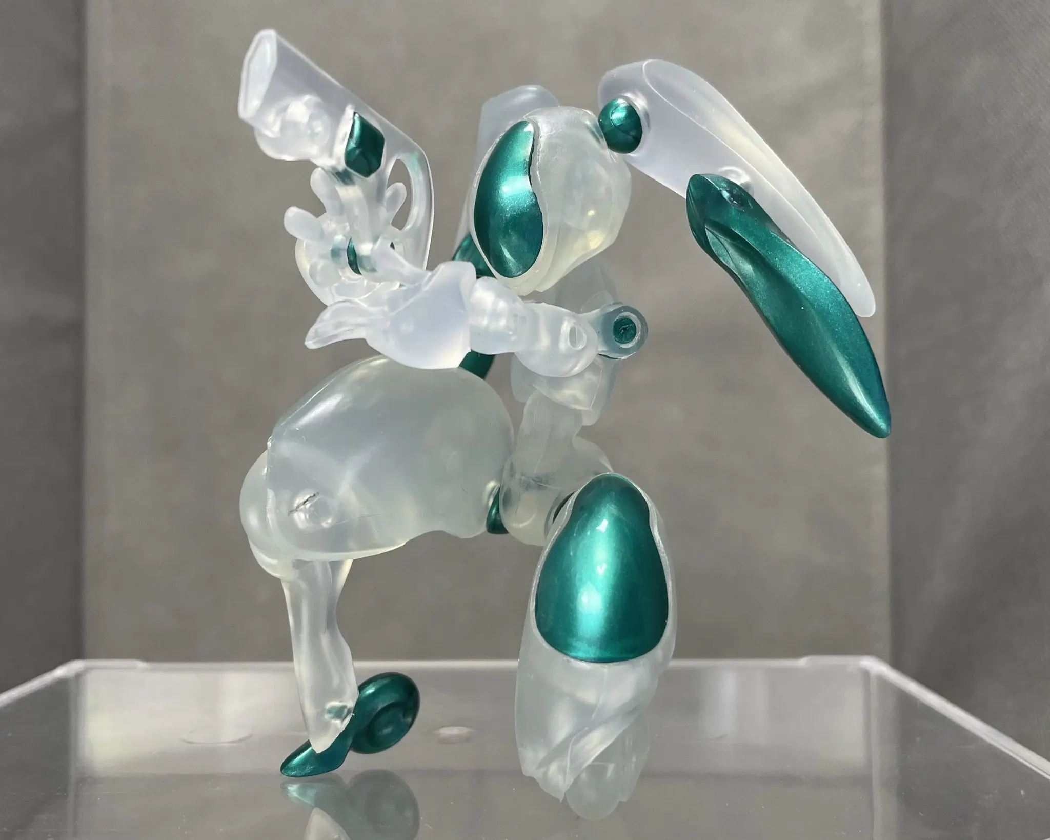 SO-TA FORM Rabbit Void figura robot conejito móvil de montaje