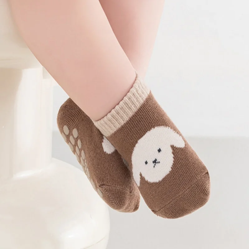Calcetines antideslizantes de algodón suave para bebé - imagen 2