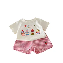 Conjunto bebé niña verano de dos piezas estampado con pantalón corto