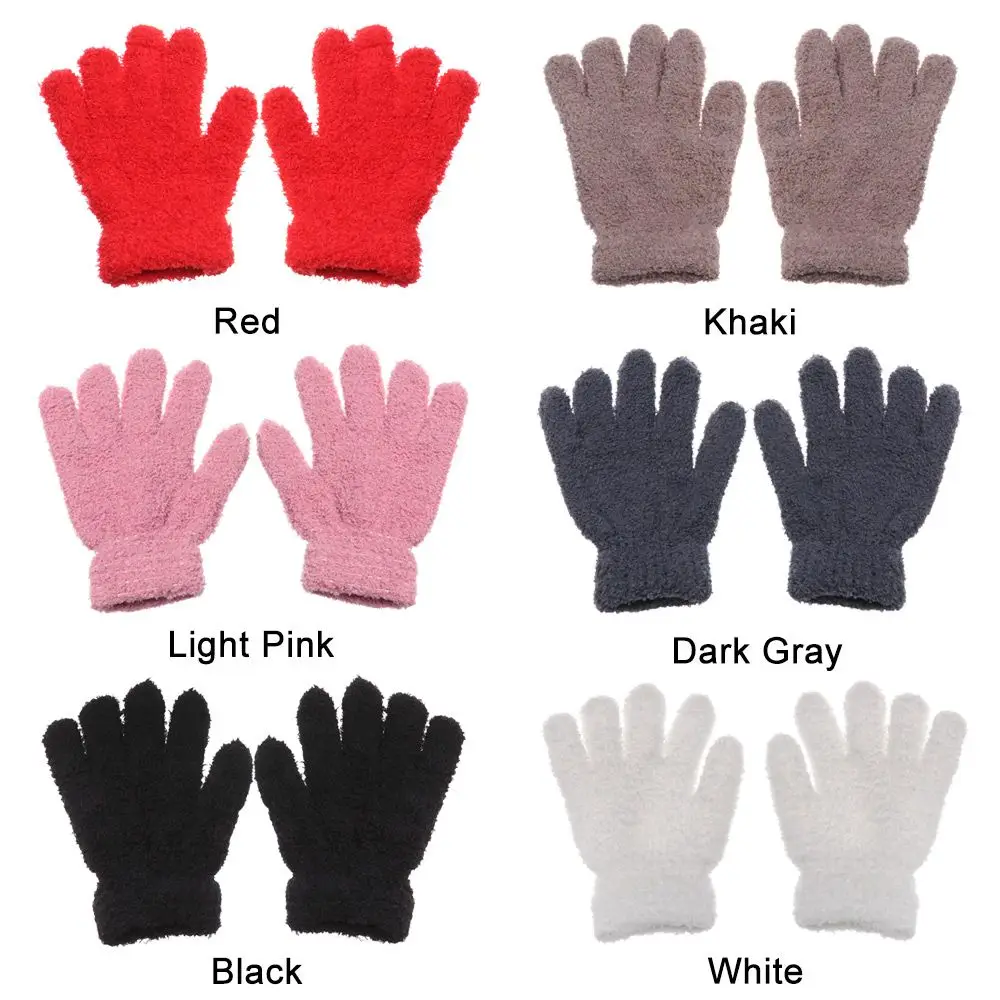 Guantes con diseños de dibujos animados