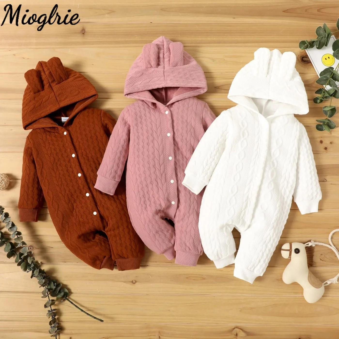 Mameluco de otoño-invierno con capucha y orejas para bebé suave