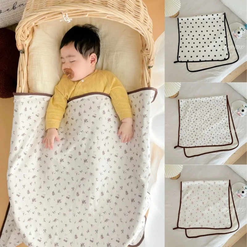 Manta de muselina para bebé con diseño floral envolvente y portátil - imagen 3