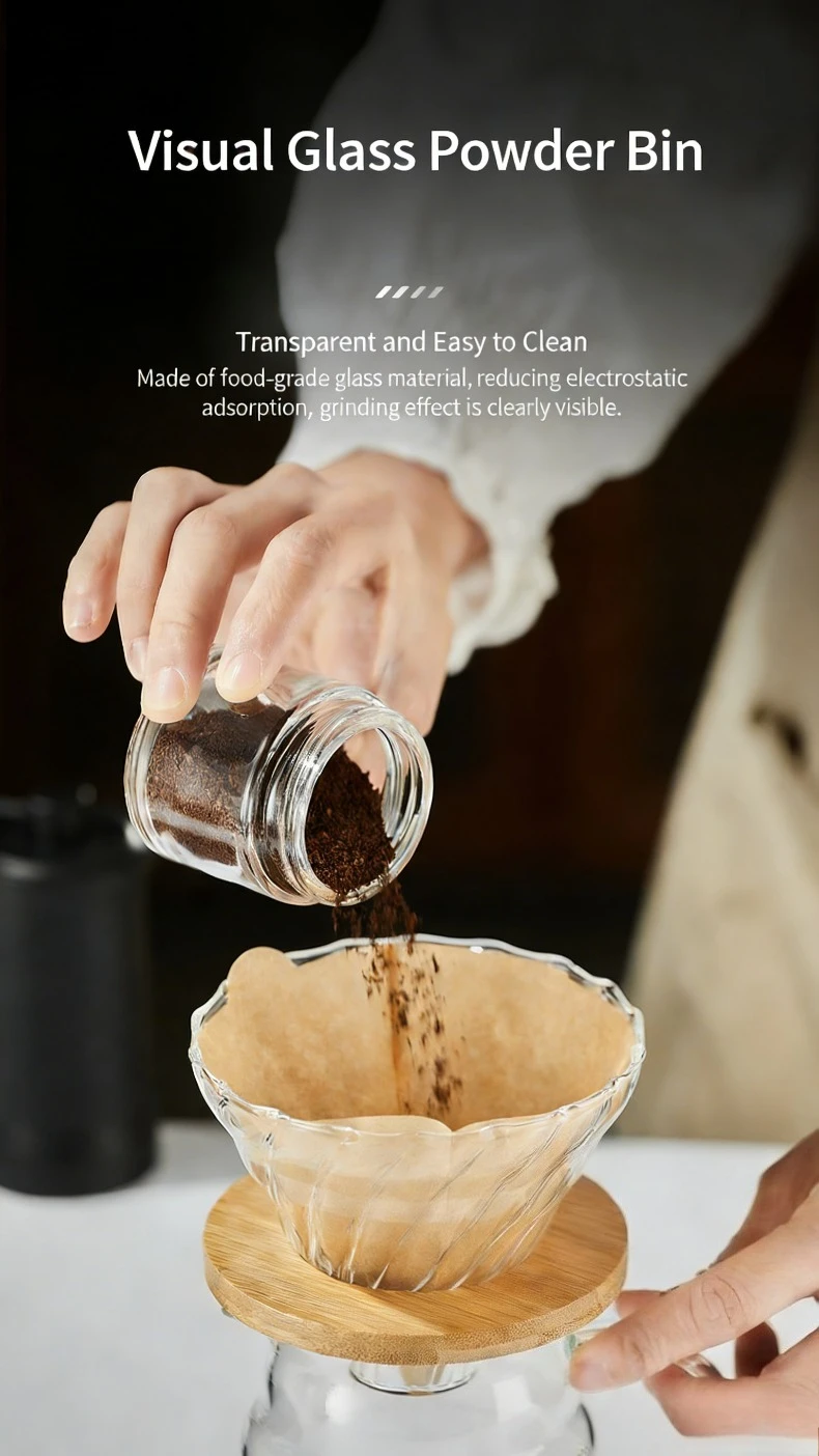 Molinillo manual con cuerpo mate y diseño portátil