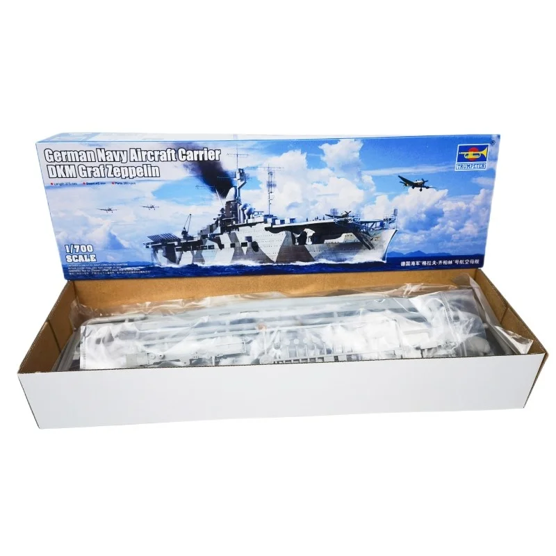 Maqueta de portaaviones DKM Graf Zeppelin para armar Trumpeter - imagen 2