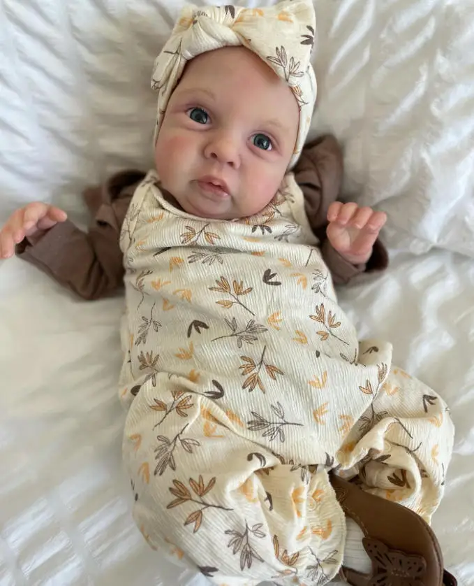Muñeca Reborn NPK Miley ya pintada con cuerpo adicional y detalle - imagen 5