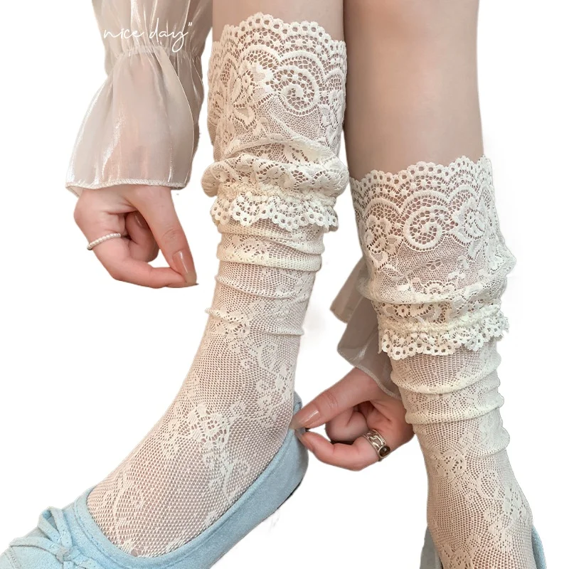 Calcetines blancos de encaje finos y transpirables para verano