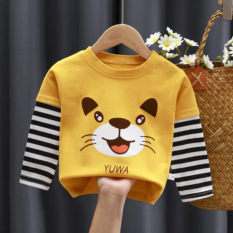Vista completa de la camiseta con todos los detalles del diseño