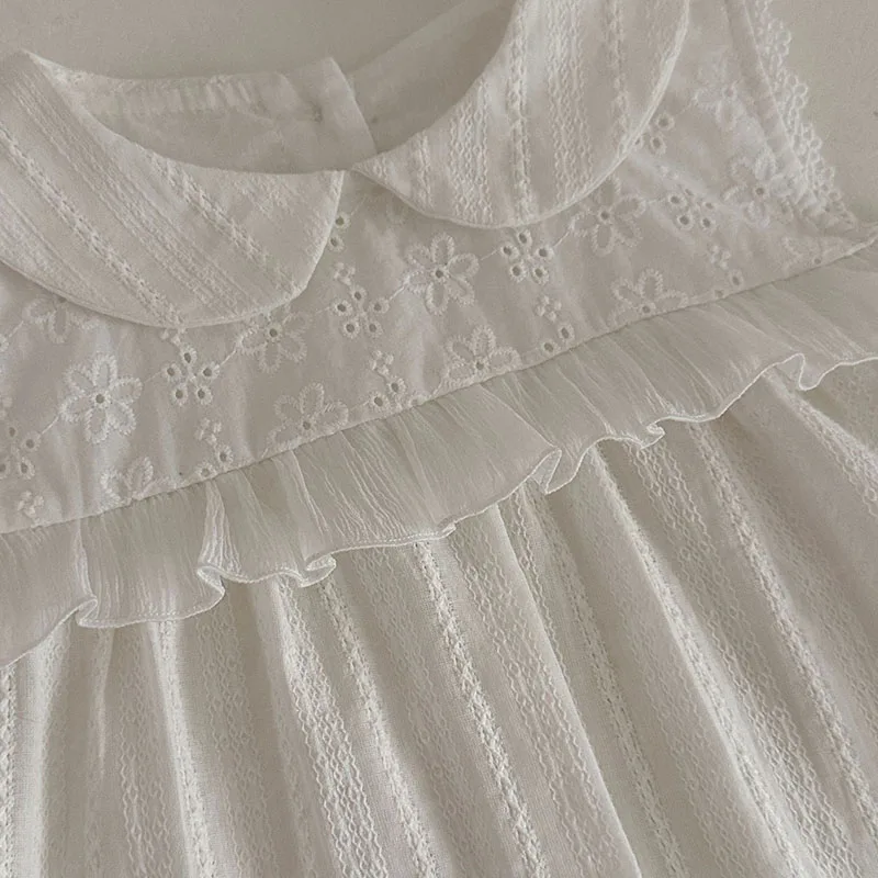 Conjunto verano bebé niña: top sin mangas con encaje y bombachos