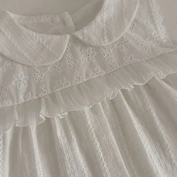 Conjunto verano bebé niña: top sin mangas con encaje y bombachos
