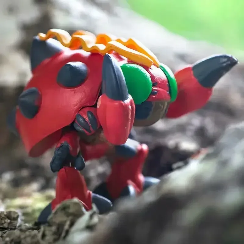 Figura Greymon en estantería con otros objetos de colección