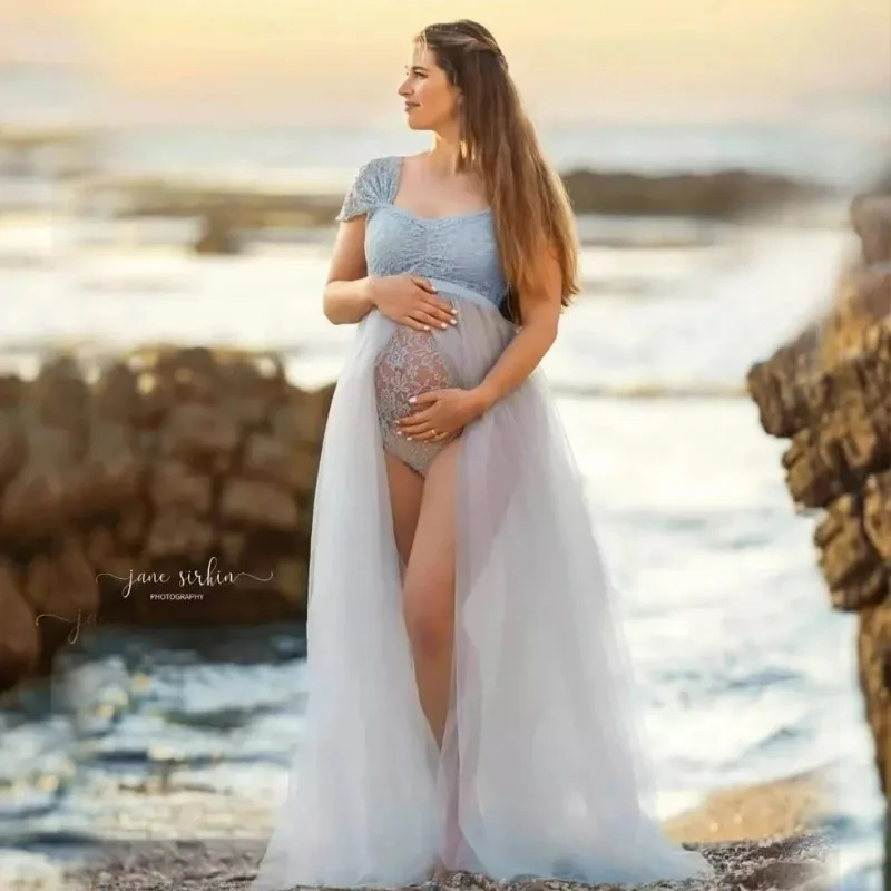 Body de encaje y caída del vestido