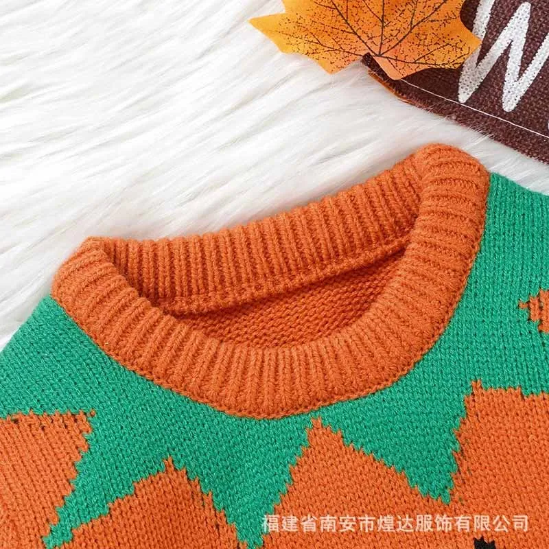 Combinación del jersey infantil con leggings y estilo otoñal