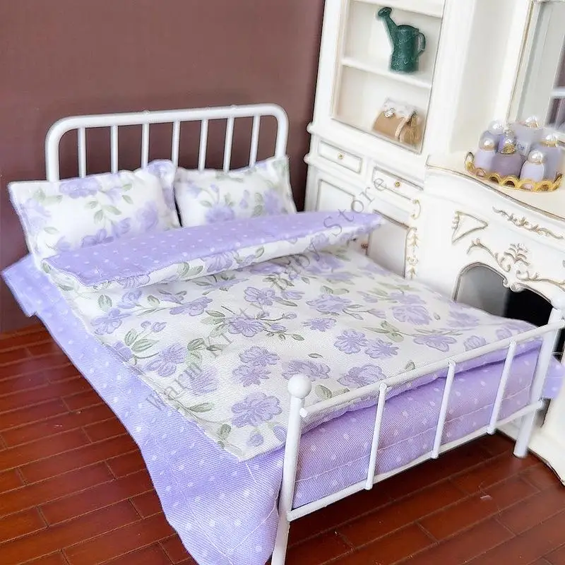Ropa de cama en miniatura para casa de muñecas: almohadas suaves - imagen 2