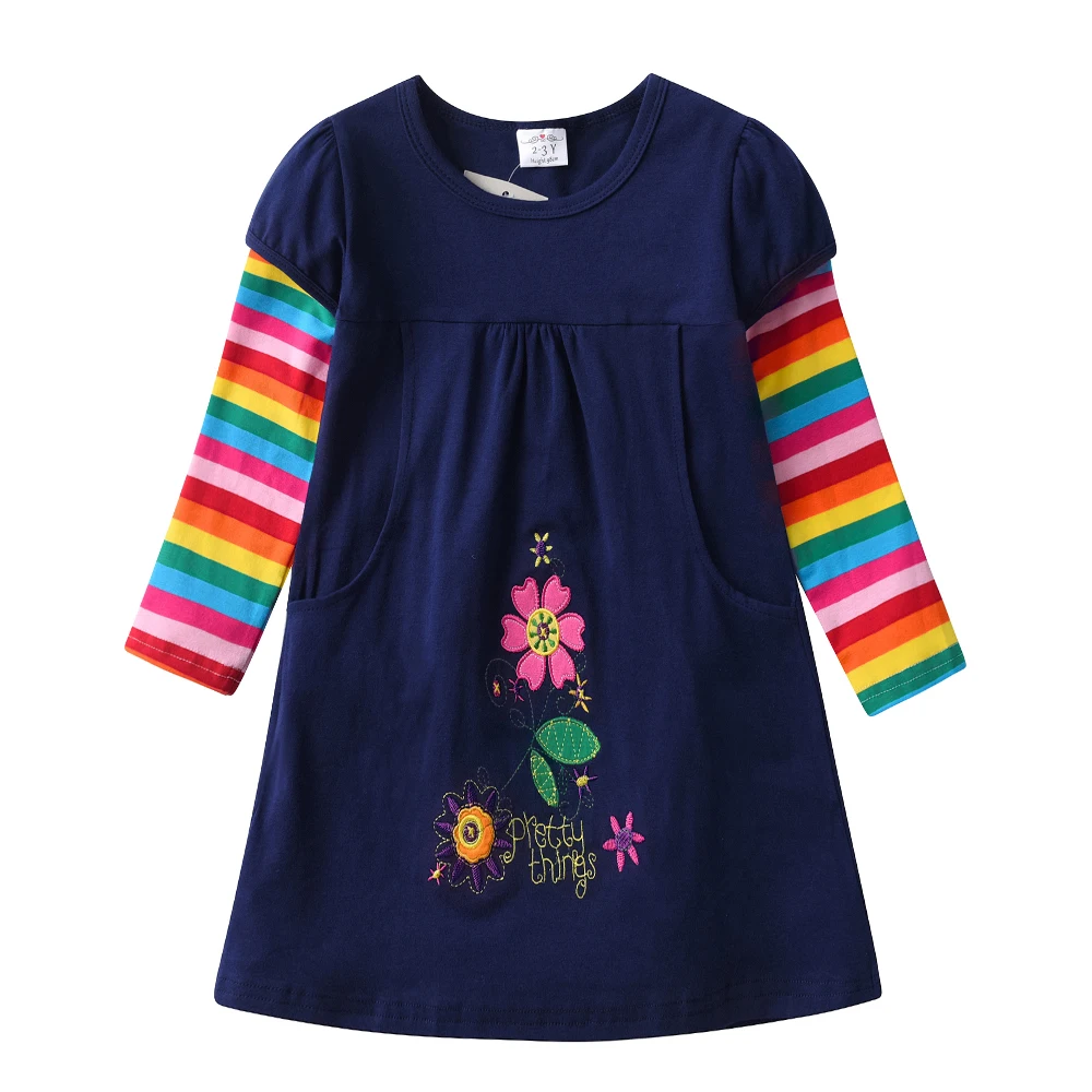 Vestido infantil DXTON en uso diario