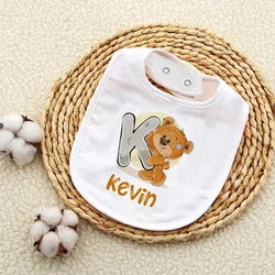 Babero de algodón personalizado con nombre y oso para bebé