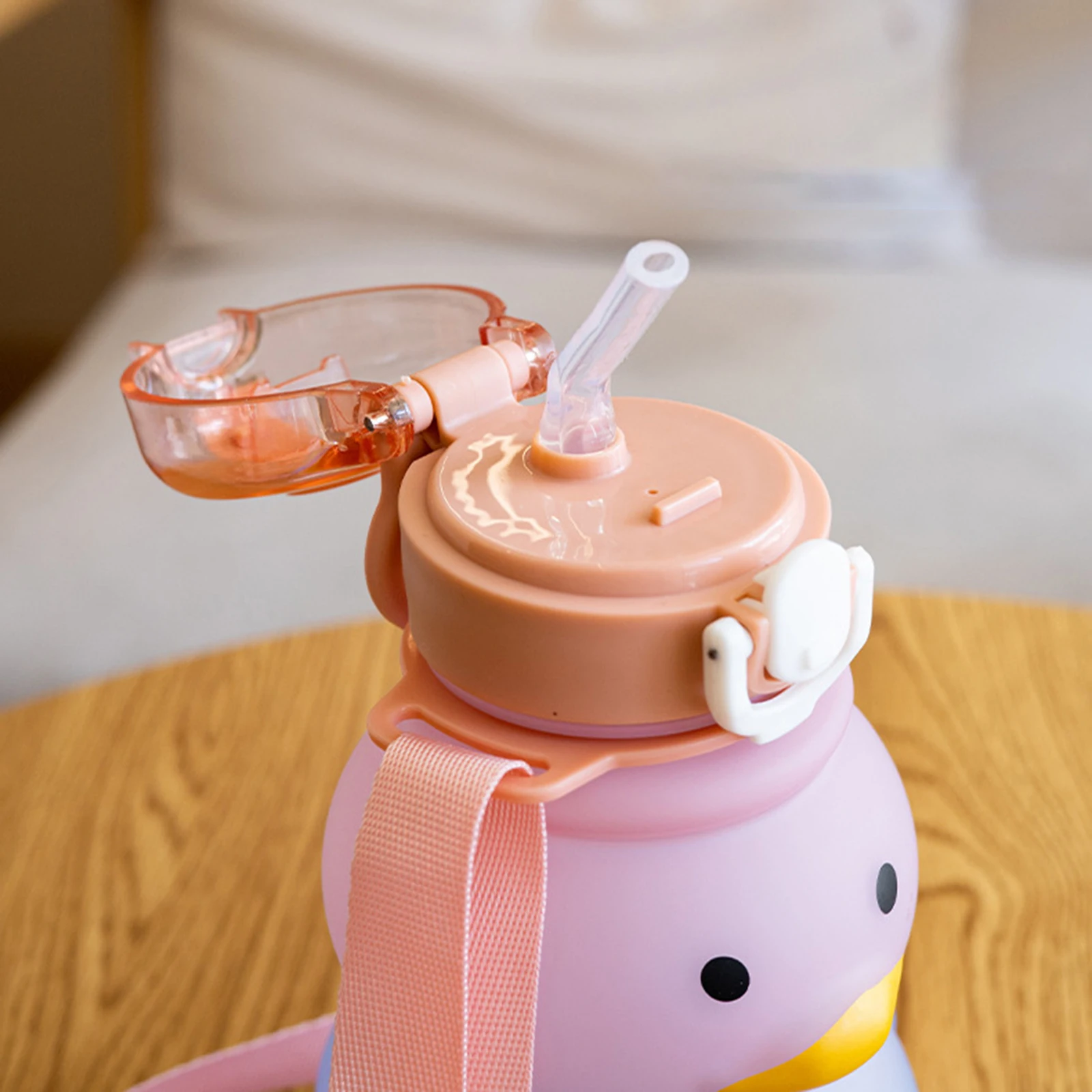 Botella de agua infantil 650 ml con pajita - diseño pato kawaii - imagen 2