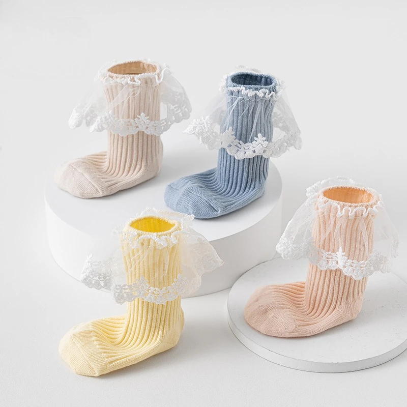 Calcetines antideslizantes de algodón peinado para niñas con encaje - imagen 2