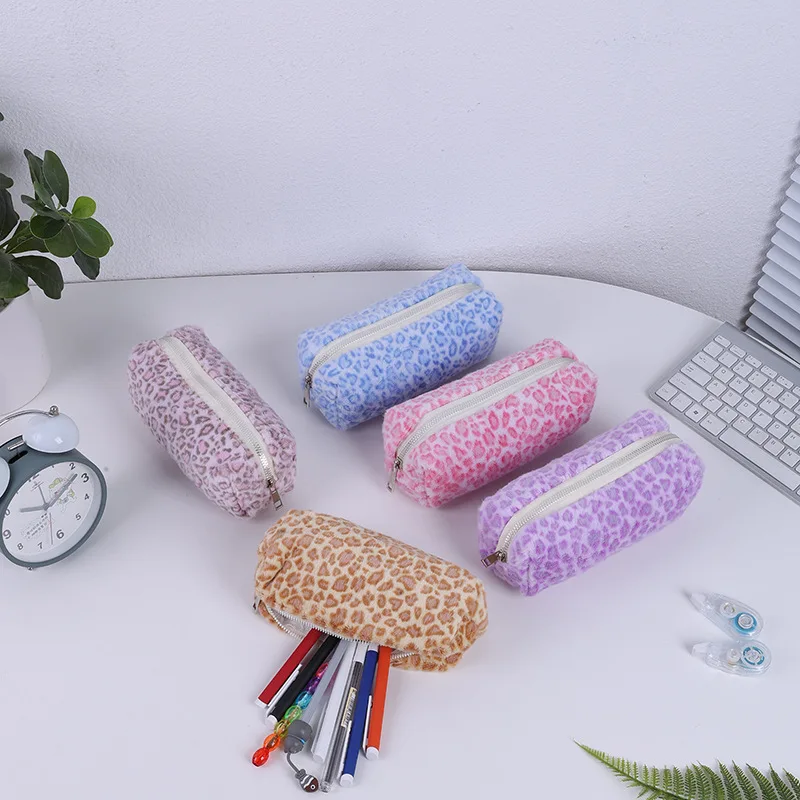 Bolsa de felpa suave para bolígrafos y útiles