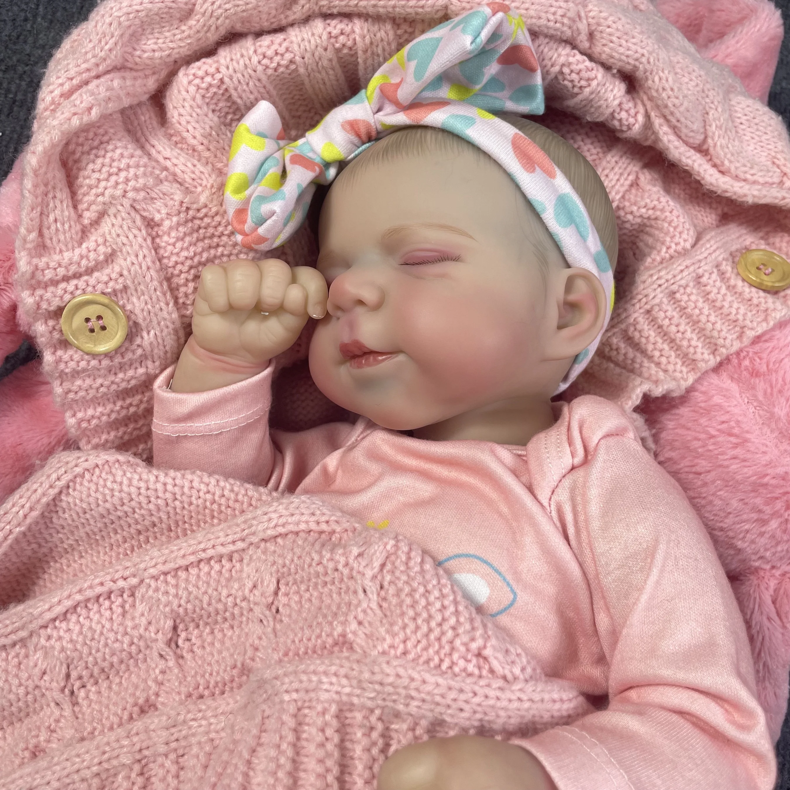 Muñeca Reborn realista con efecto piel y venas visibles - imagen 4