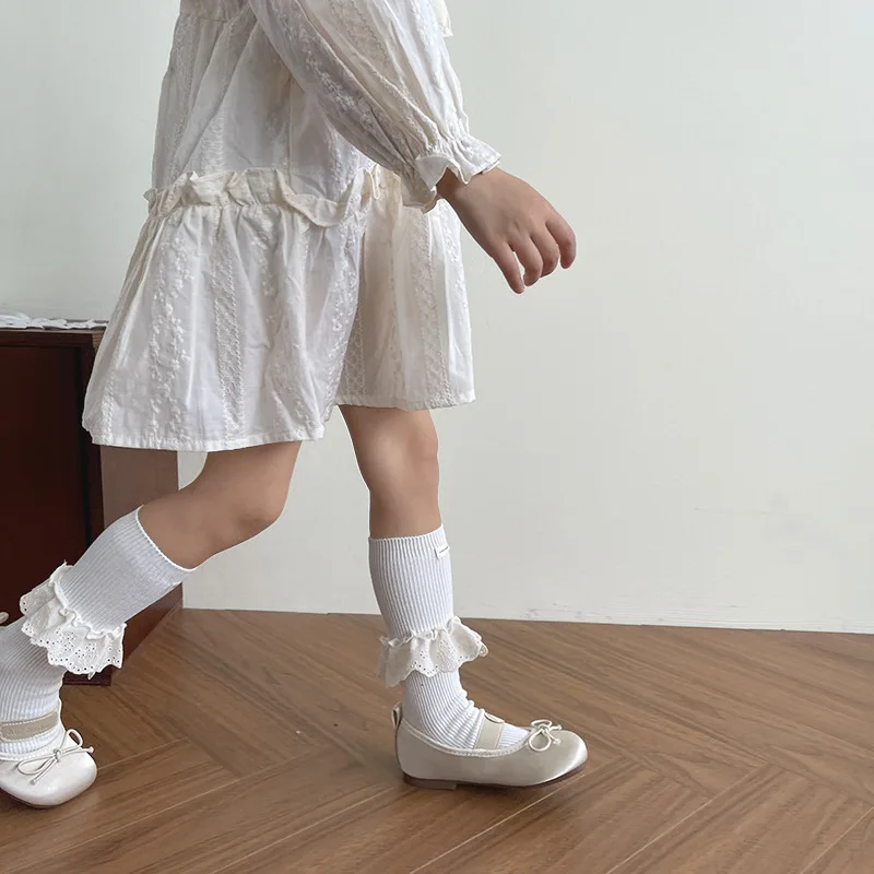 Calcetines altos de algodón para niña con encaje y bordado coreano - imagen 5