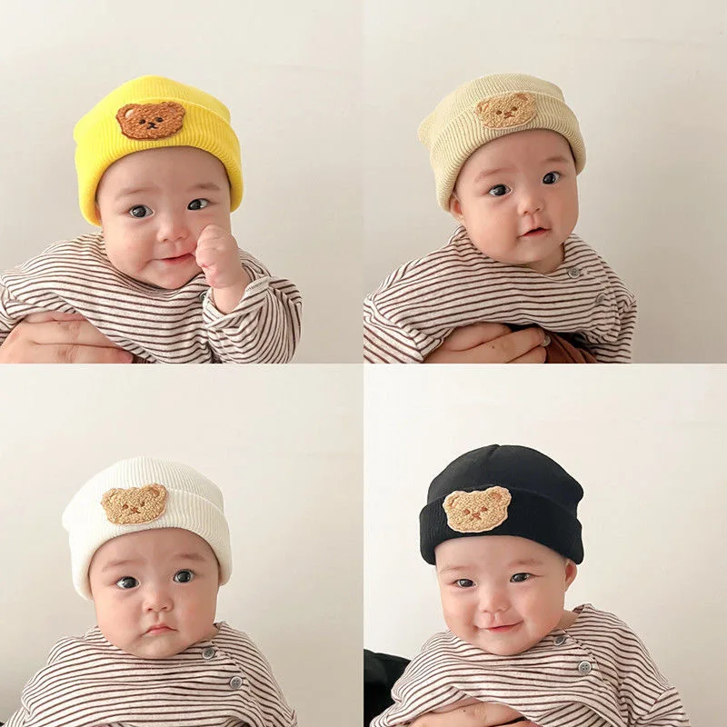 Gorro tejido de oso para bebé