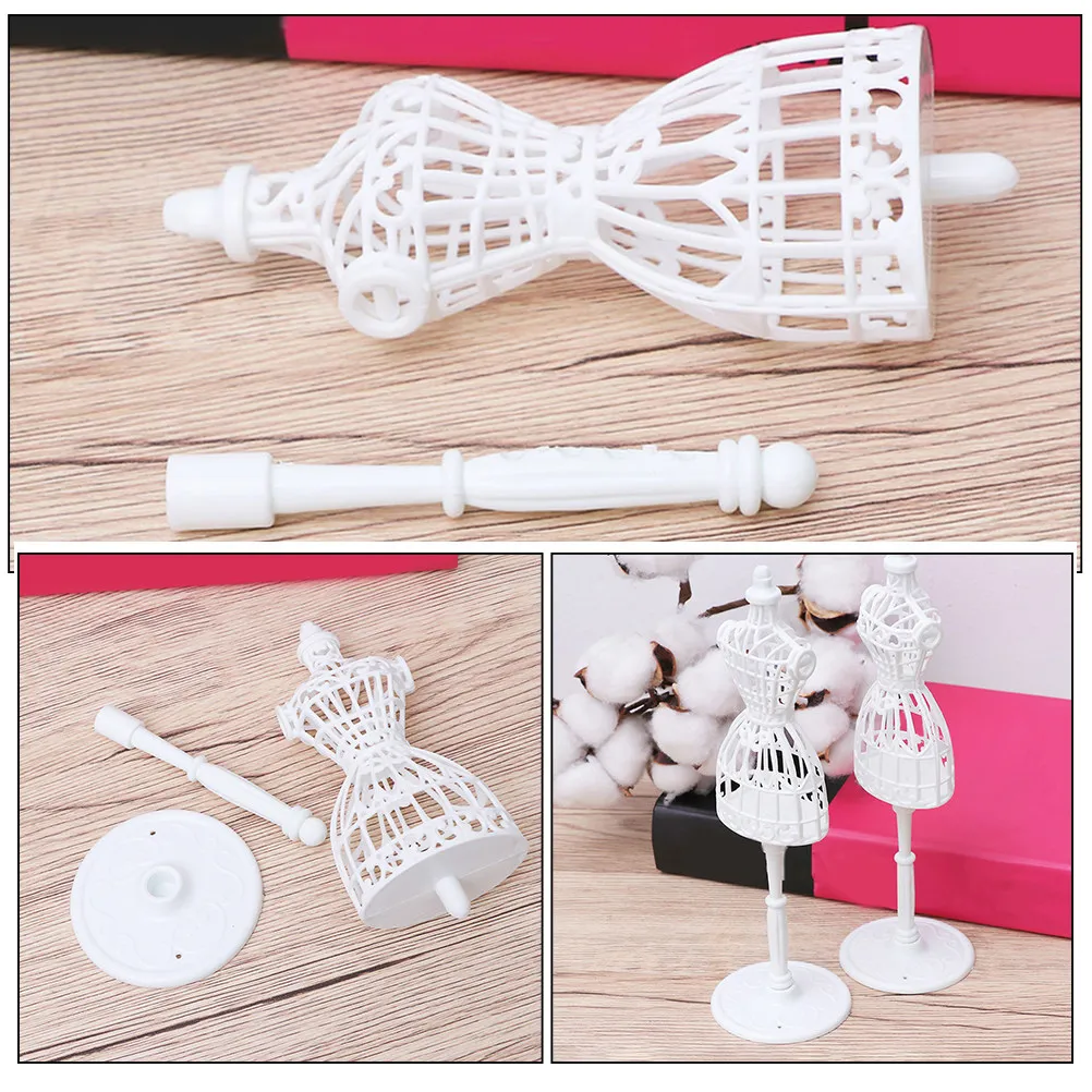 Soporte para maniquí de vestidos con diseño para casa de muñecas