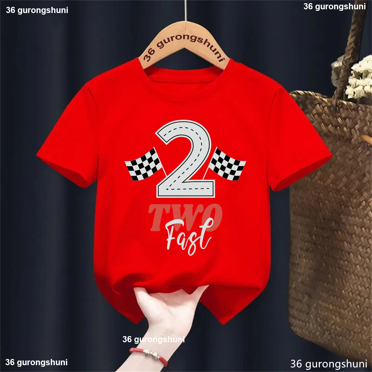 Camiseta infantil personalizada manga corta con banderas de carreras - imagen 2