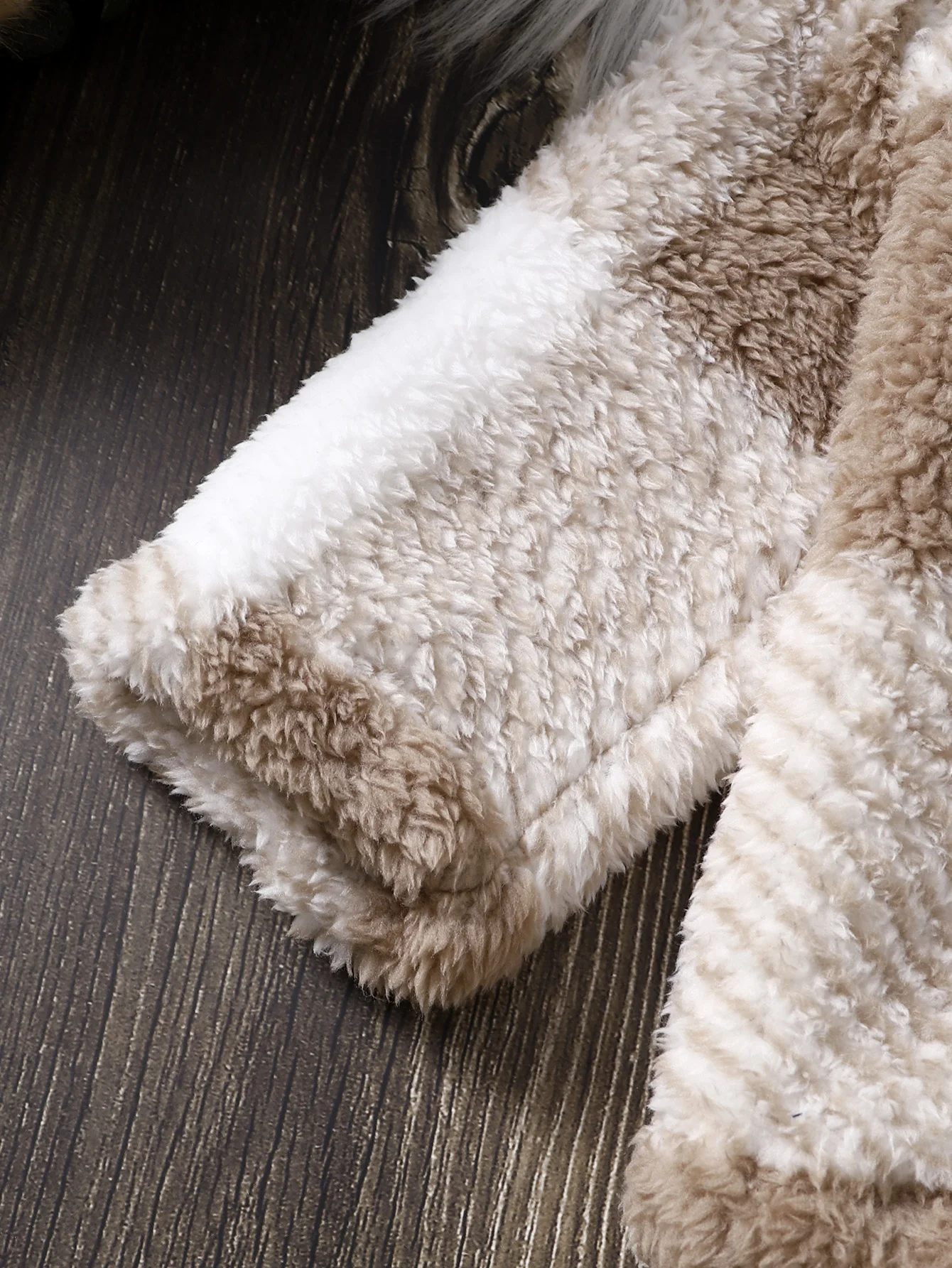 Chaqueta de invierno en felpa gruesa con botones para bebé tipo abrigo - imagen 2