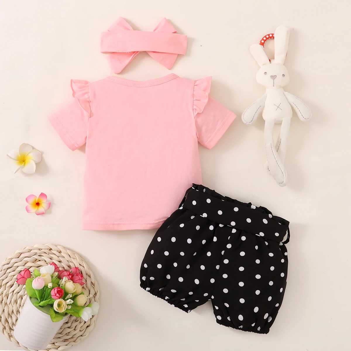 Conjunto verano bebé niña con camiseta de conejo y shorts lunares - imagen 5