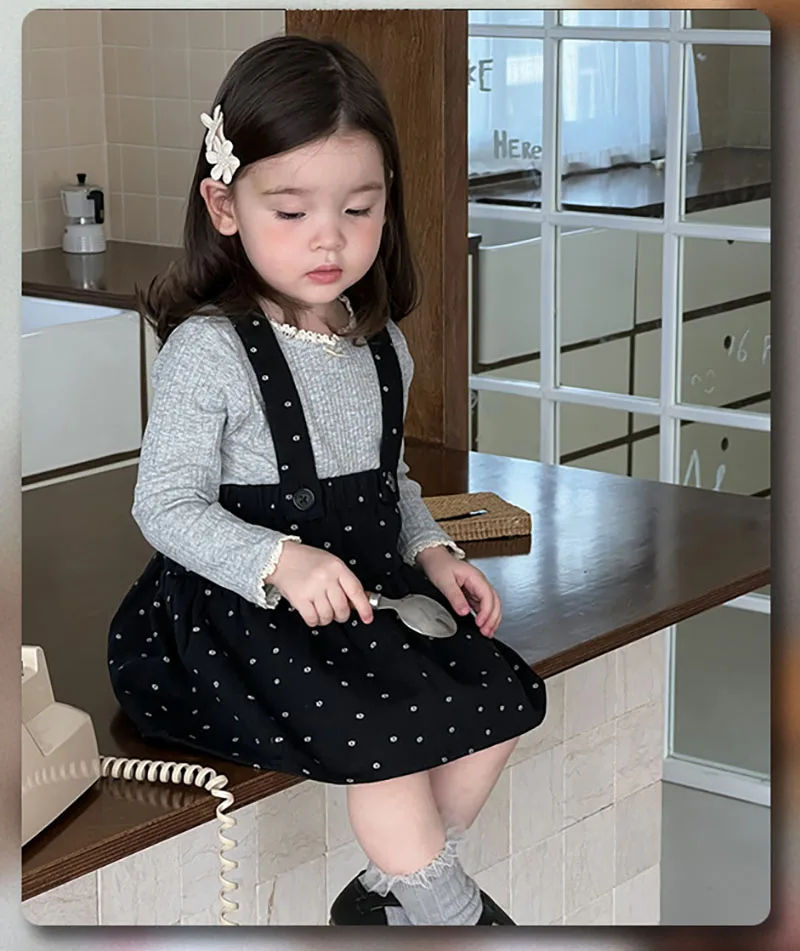 Conjunto de otoño para niña con camisa interior y falda holgada