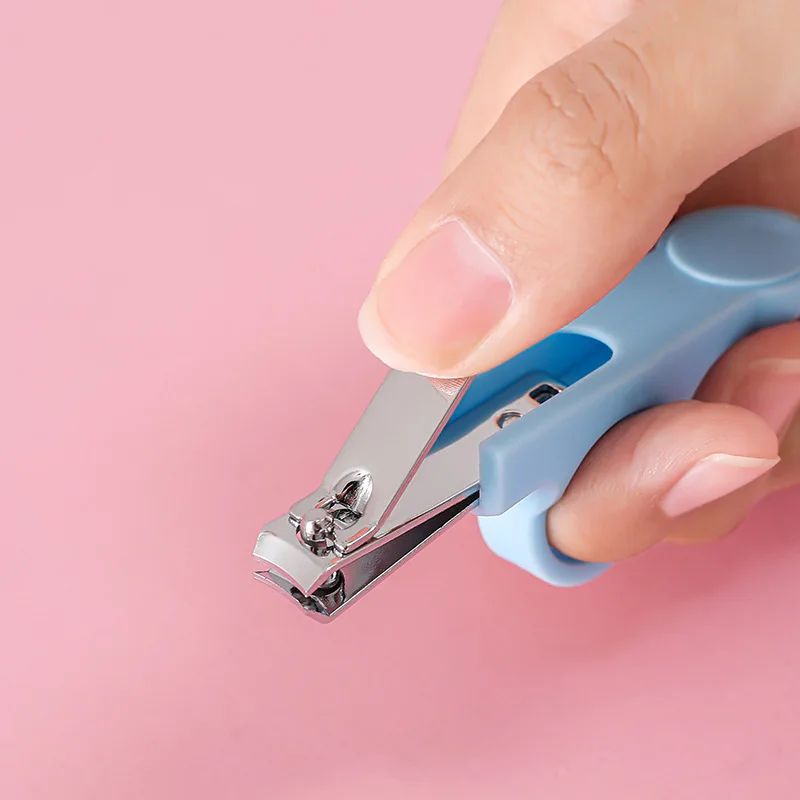 Kit aseo bebé con cortaúñas y peine suave – Set higiene neonatal - imagen 2
