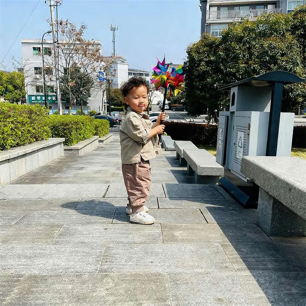 Molinillo de viento reflectante con lentejuelas para niños - imagen 4