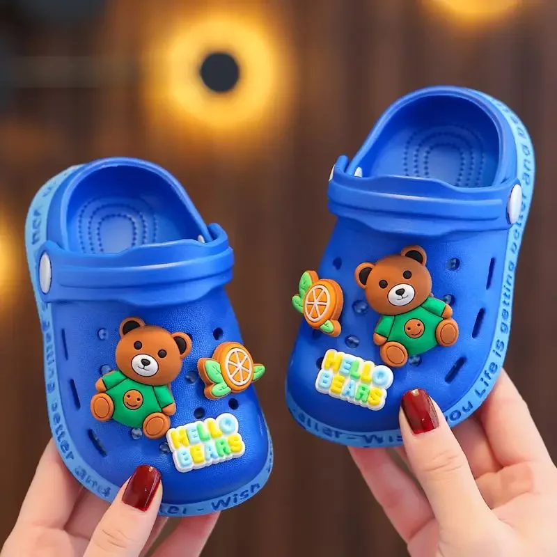 Zapatillas infantiles con dibujos y suela flexible para niños