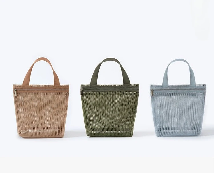 Bolso con organización y cierre